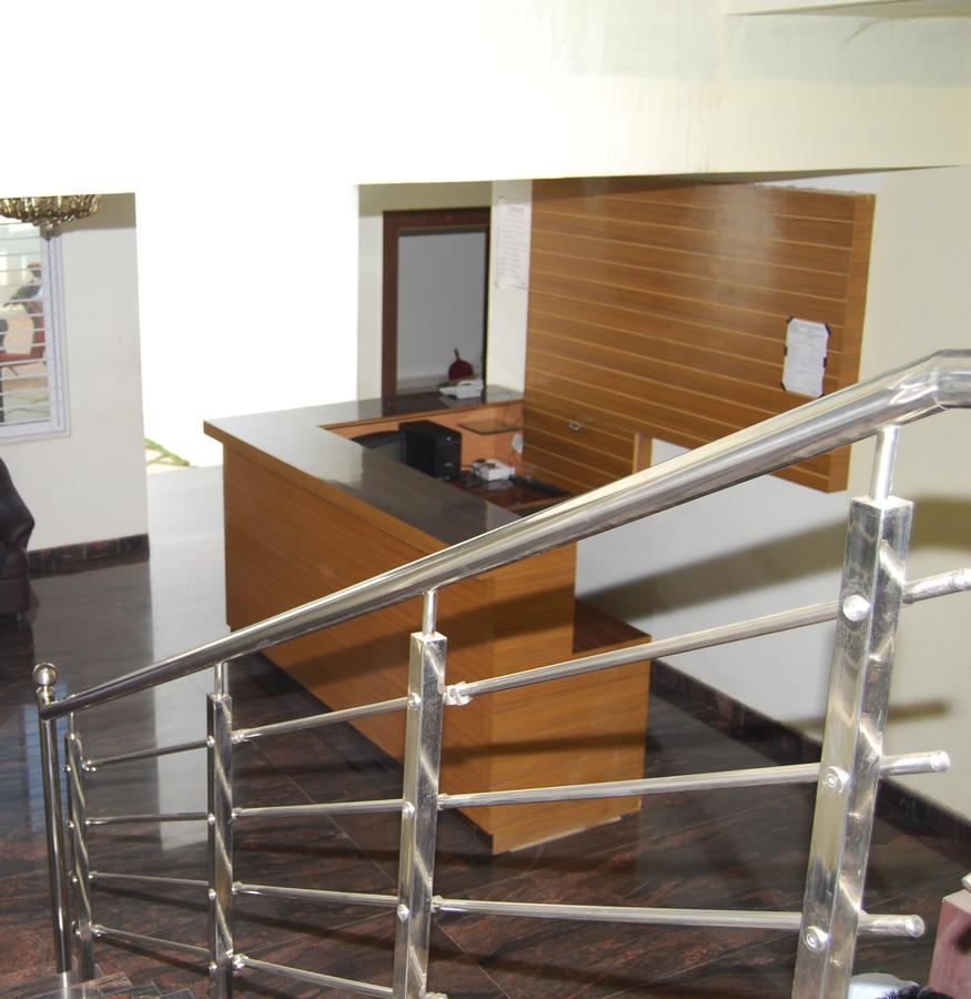 Pratham Residency Hotel Мисор Екстериор снимка